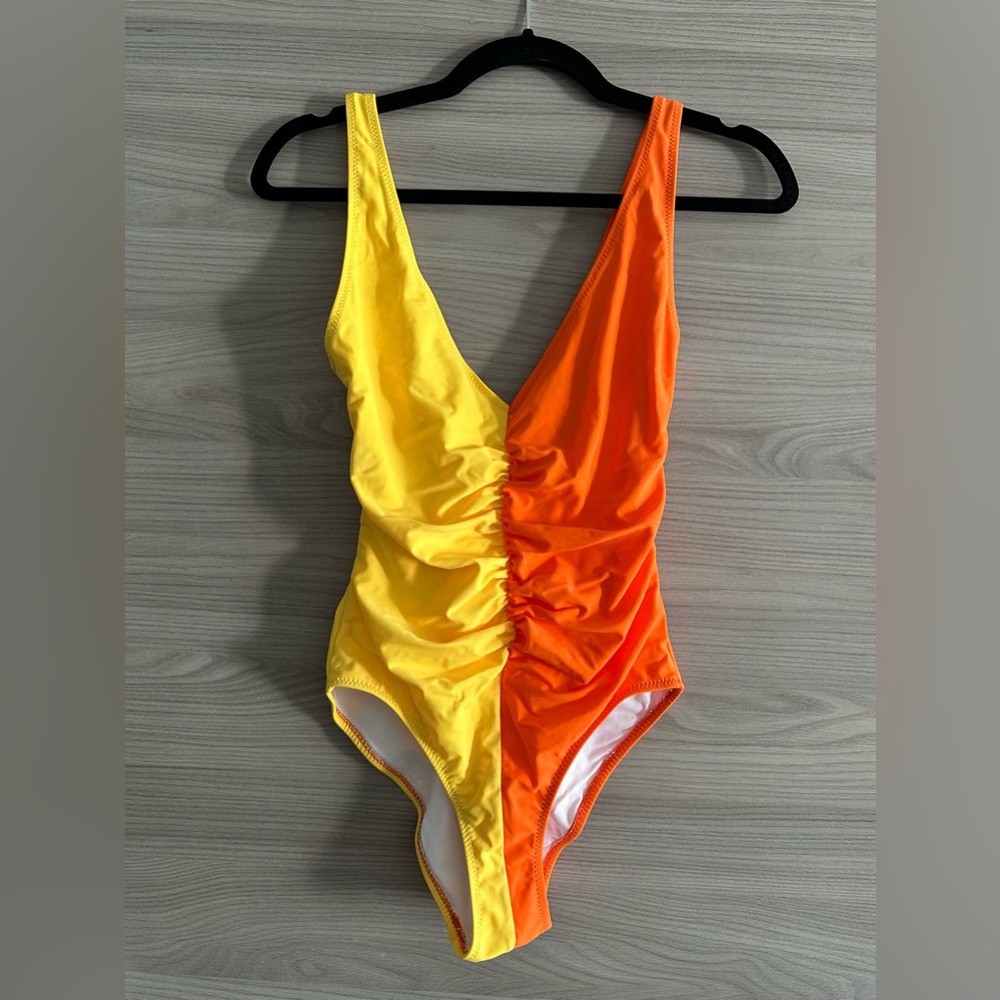 SOLID & STRIPED Lucia colorblock one-piece
